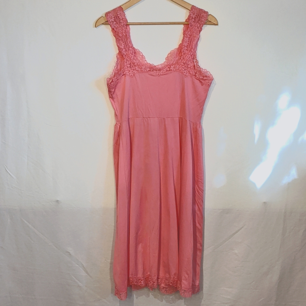 Vintage pink slip - Picture 2 of 3